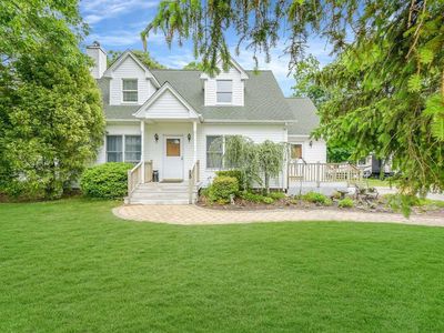 15 Old Manor Road, Eastport, NY, 11941