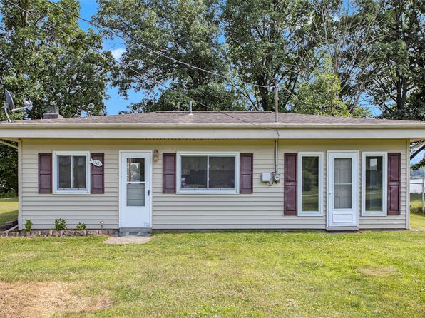 1161 Oak Grove Park, Union City, MI 49094