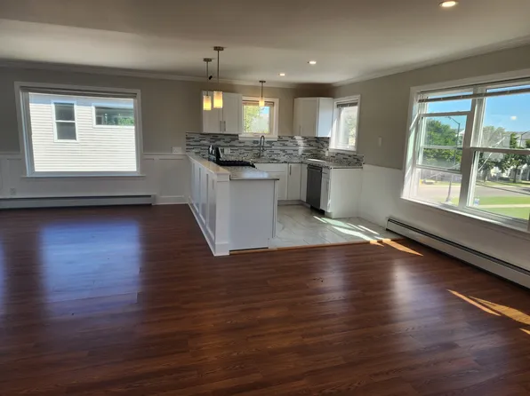 120 Downing St #3, New Haven, CT 06513