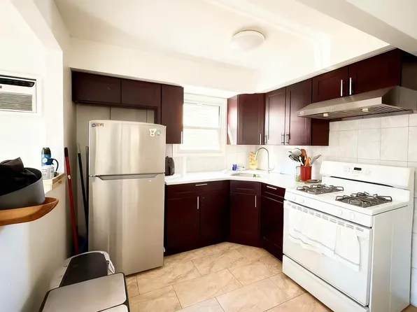 308 5th Street image 7 of 9