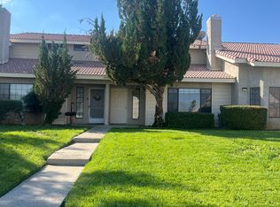 1802 E Avenue J9 #3, Lancaster, CA 93535