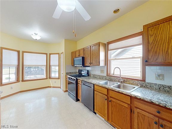 3rd image of 285 Village Dr #23