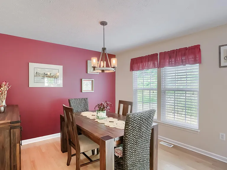 609 Village Green Blvd E — Photo 4