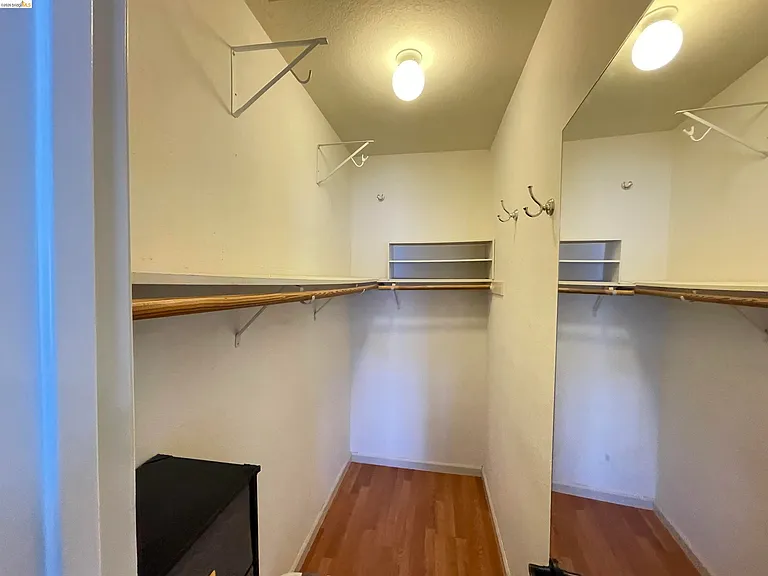 2507 Baywood Way — Photo 11