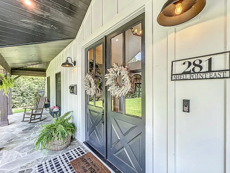 281 Shell Point E — Photo 3
