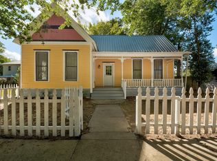 304 Olive St, Smithville, TX 78957