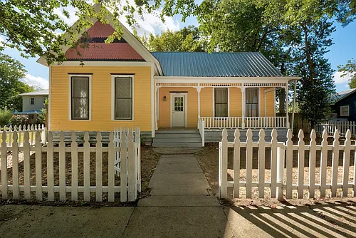 304 Olive St Photo 1