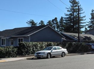 962 Spruce St, Florence, OR 97439