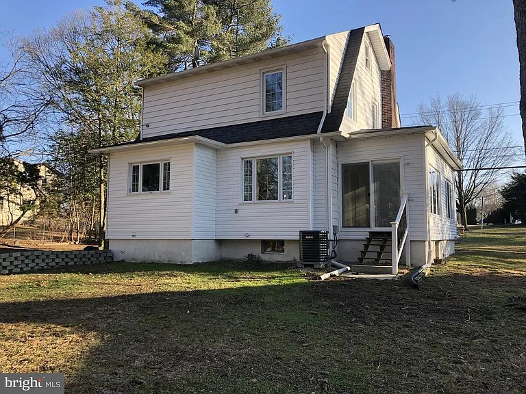 329 Browning Ln — Photo 31