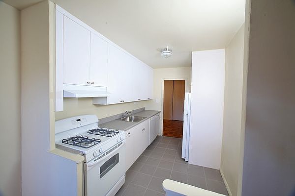 1st image of 6544 Saunders St #B15