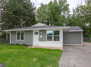34 Mallboro Dr, Newark, DE 19713