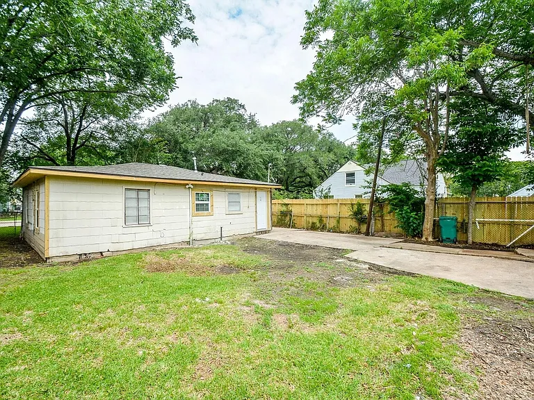 713 Wafer St — Photo 17