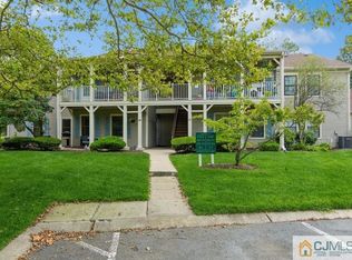168 Wycoff Way W, East Brunswick, NJ 08816