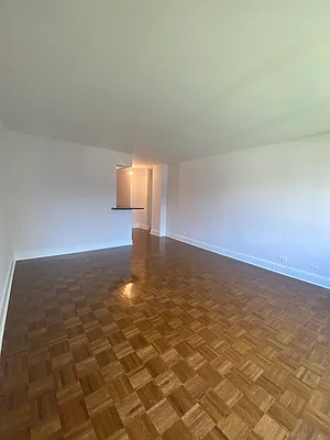 Rented by CitySites Real Estate Group | media 4