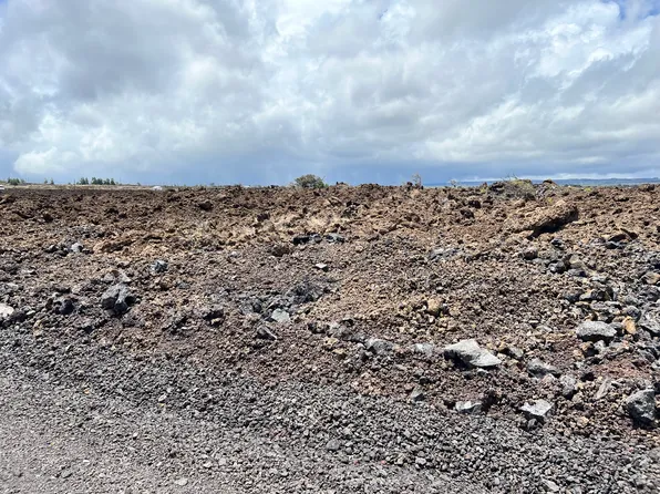 Tapa Dr Lot 9, Captain Cook, HI 96704