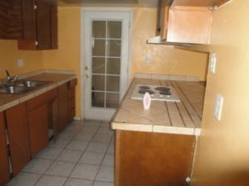 2nd image of 5214 W Lewis Ave