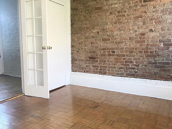 2nd image of 538 E 14th St APT 18