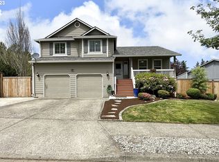 655 SE 10th St, Troutdale, OR 97060
