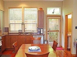 5123 S Corbett Ave #E, Portland, OR 97239