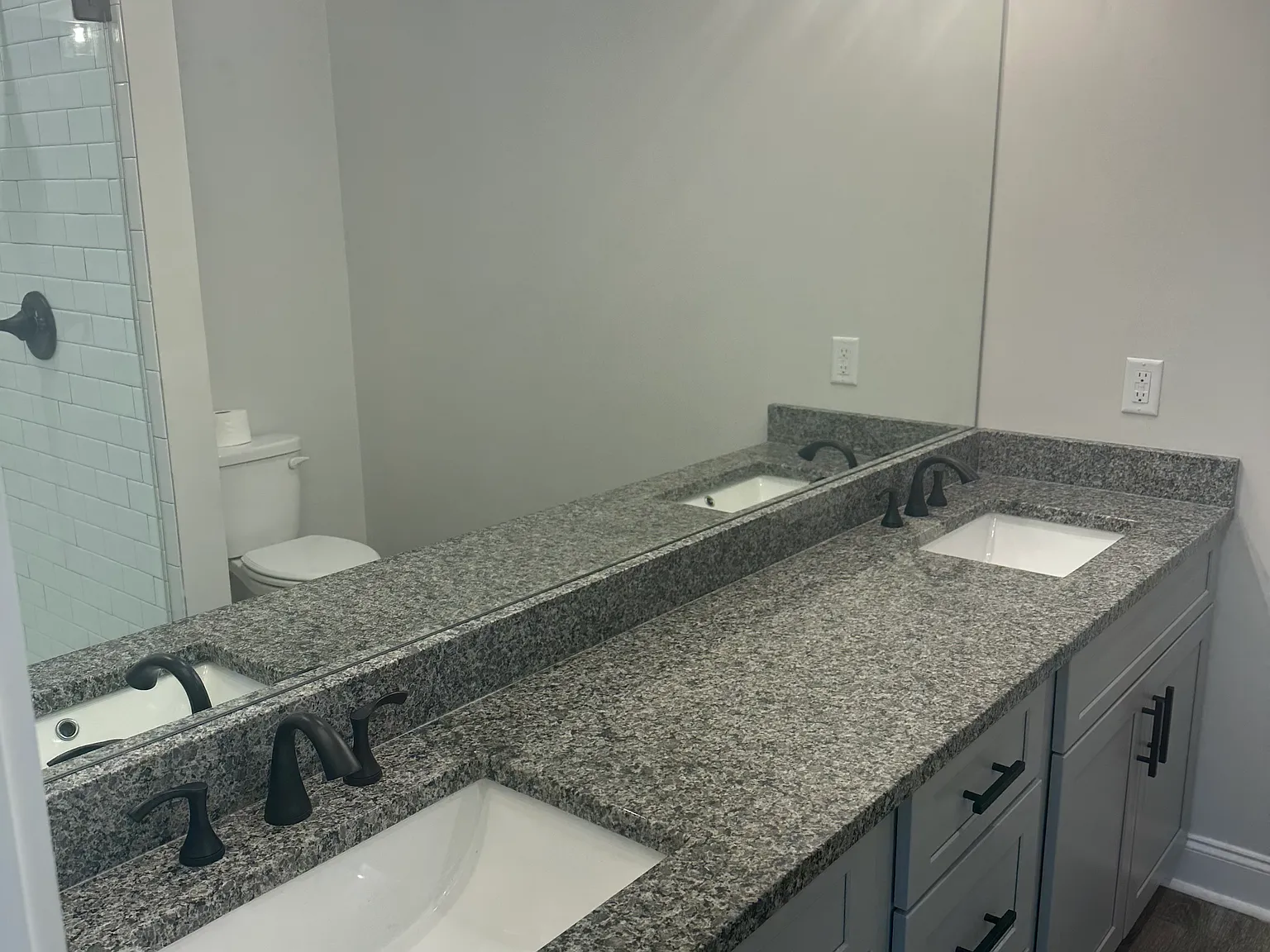 4 bed, 2.5 bath, 1935 sqft, $2,700 — Photo 4