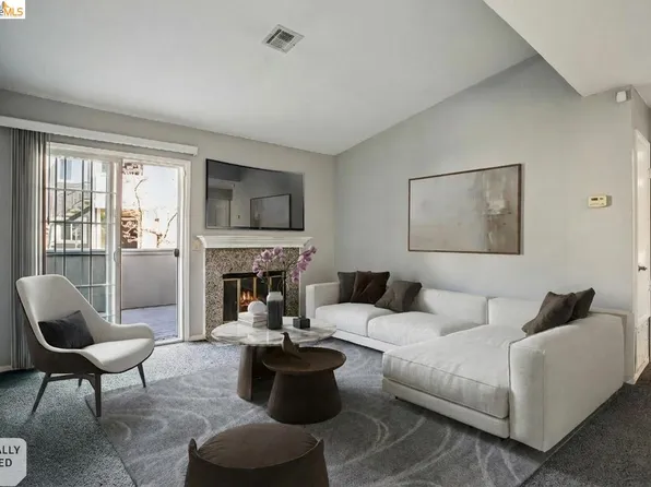 600 Canyon Oaks Dr APT F, Oakland, CA 94605