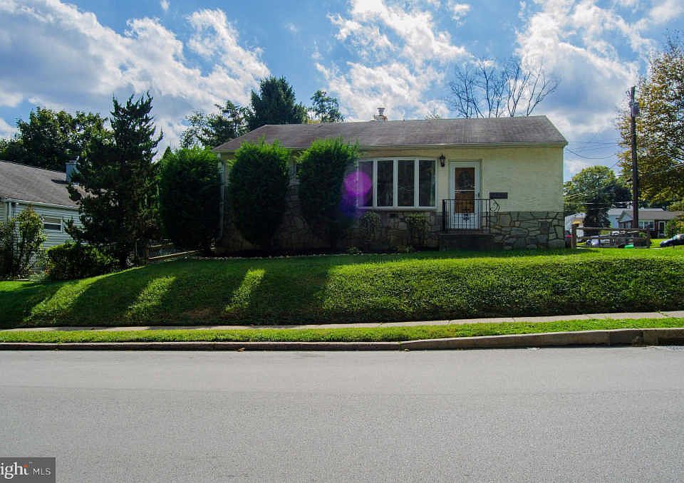 1st image of 2816 Jefferson Ave