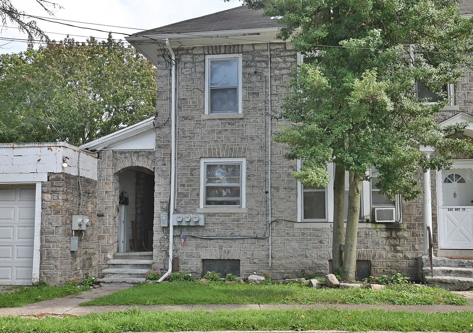 3200 Green Street — Photo 2
