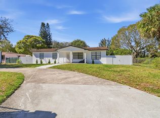 695 Dixie Lane, West Palm Beach, FL 33415