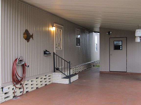 2nd image of 1925 Harden Blvd Lot 184