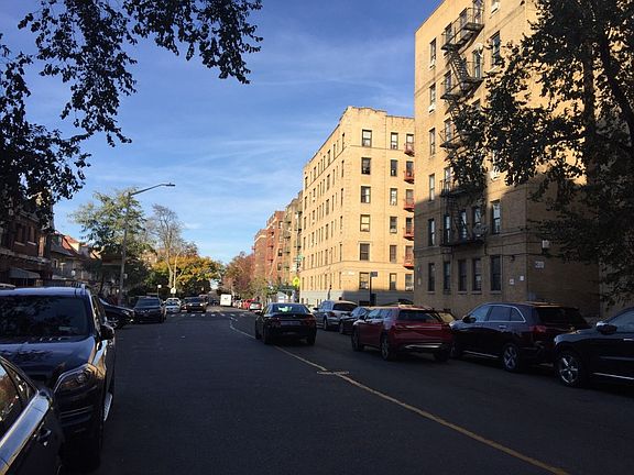 4th image of 2796 Sedgwick Ave