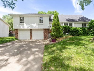 824 E Johnston St, Olathe, KS, 66061