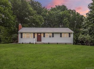 2 Thomas Dr, Stafford Springs, CT 06076