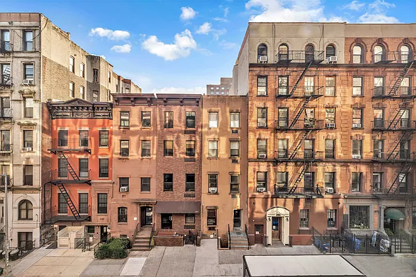 Rented by Keller Williams NYC | media 21