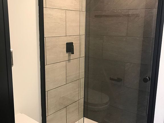 3rd image of 25 Springside Ave APT 2B