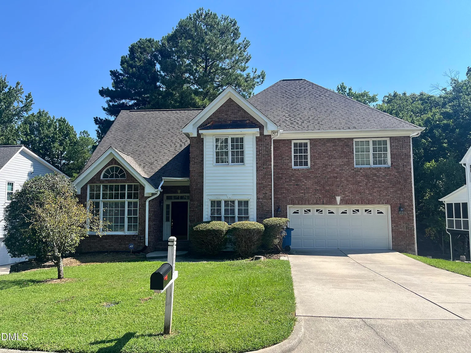 5 bed, 3.5 bath, 3605 sqft, $3,200 — Photo 1