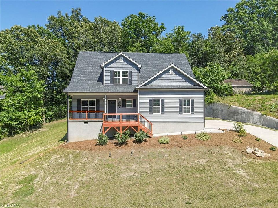 1st image of 413 Lakewood Dr