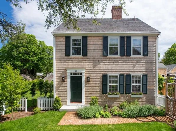 10 Silver St, Nantucket, MA 02554