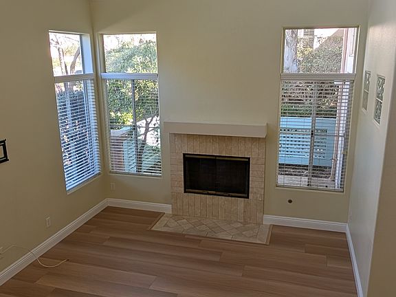 3rd image of 12920 Carmel Creek Rd Unit 27