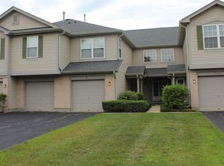 7033 Buchanan Dr, Gurnee, IL 60031