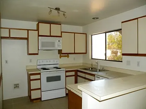 68-1705 Halona Pl — Photo 1