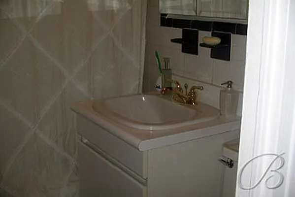 Sold by Bellmarc Realty | media 11