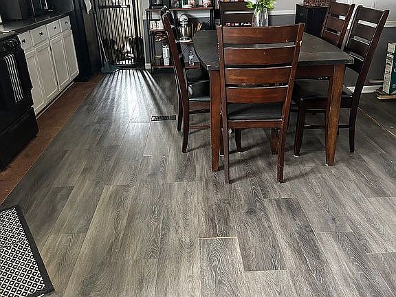 3rd image of 9 Saint George Dr