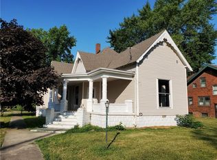 300 W Franklin St, Colfax, IN 46035