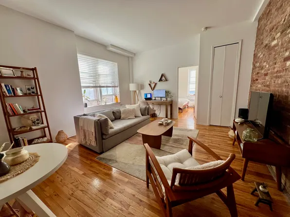 206 East 17th Street image 1 of 5