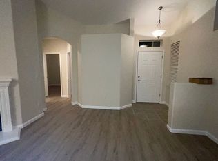 285 Fallen Leaf Ln, Fernley, NV 89408