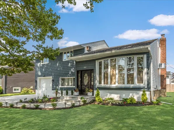 260 Pontiac Place, East Meadow, NY 11554