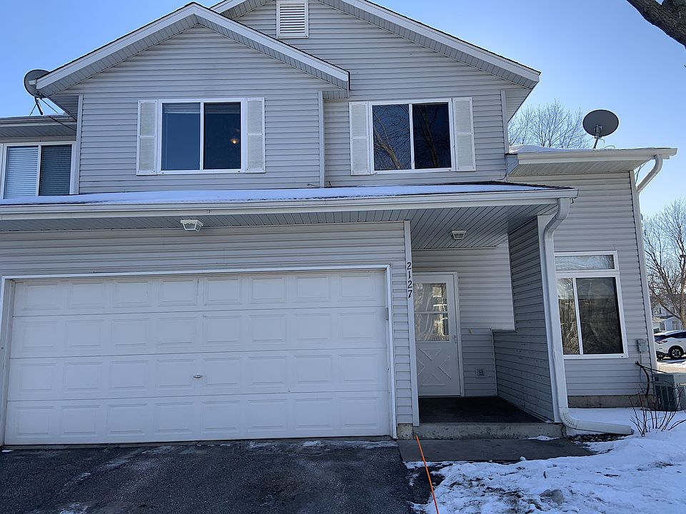 2127 Parkway Ave Shakopee MN Zillow