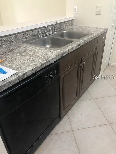 2 bed, 2.5 bath, 1178 sqft, $1,750 — Photo 4