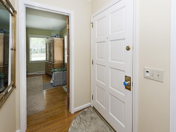3rd image of 1828 Houghton Dr
