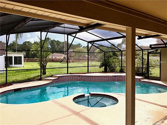 3rd image of 1006 Muirfield Ct